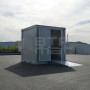 Bloc Sanitaire PMR neuf avec WC, Douche et Lavabo PMR - profil - porte ouverte