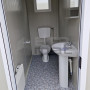 Bloc Sanitaire PMR Neuf Avec WC PMR, Lavabo PMR, WC Standard Et Lave-Mains