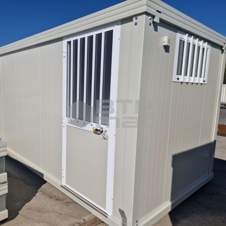 Bloc sanitaire préfabriqué de chantier 4M - 2 WC, 1 douche, 1 lavabo, 1 urinoir (neuf)